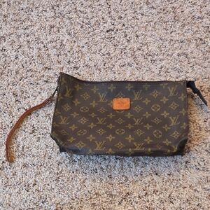 Louis Vuitton Monogram Toiletry Bag in Brown